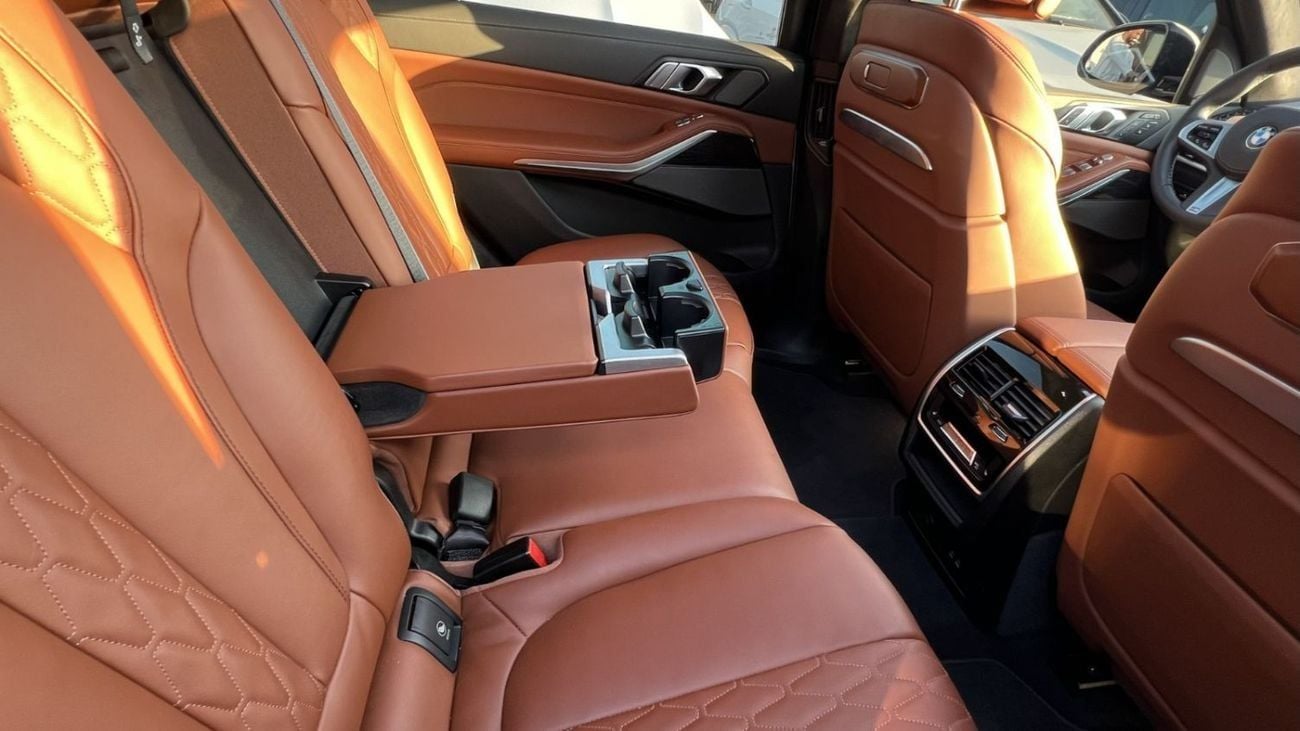 بي أم دبليو X7 xDrive40i Luxury M Sport Package 3.0L