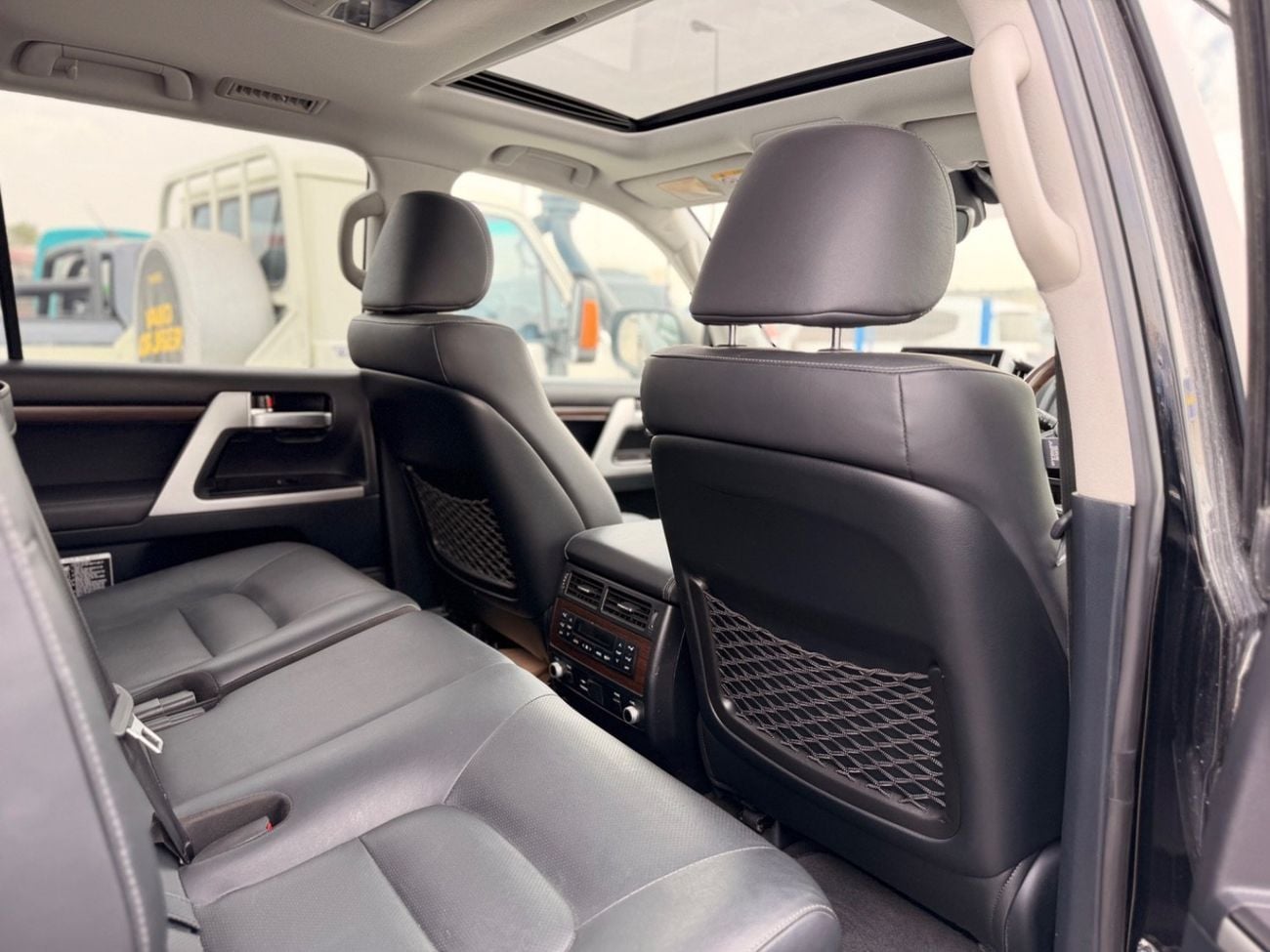 Toyota Land Cruiser GXR Sahara Full Option