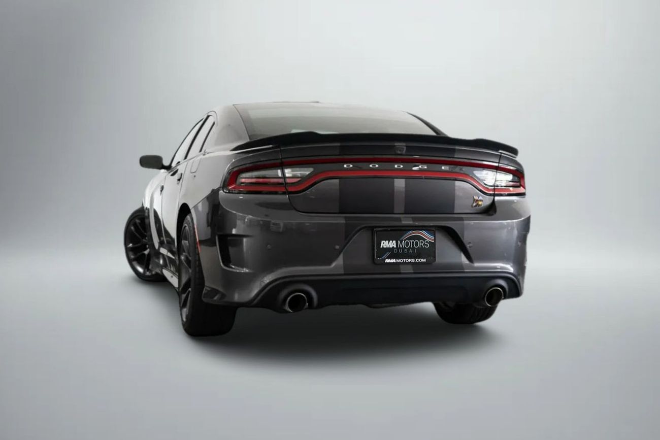 Dodge Charger SRT 392