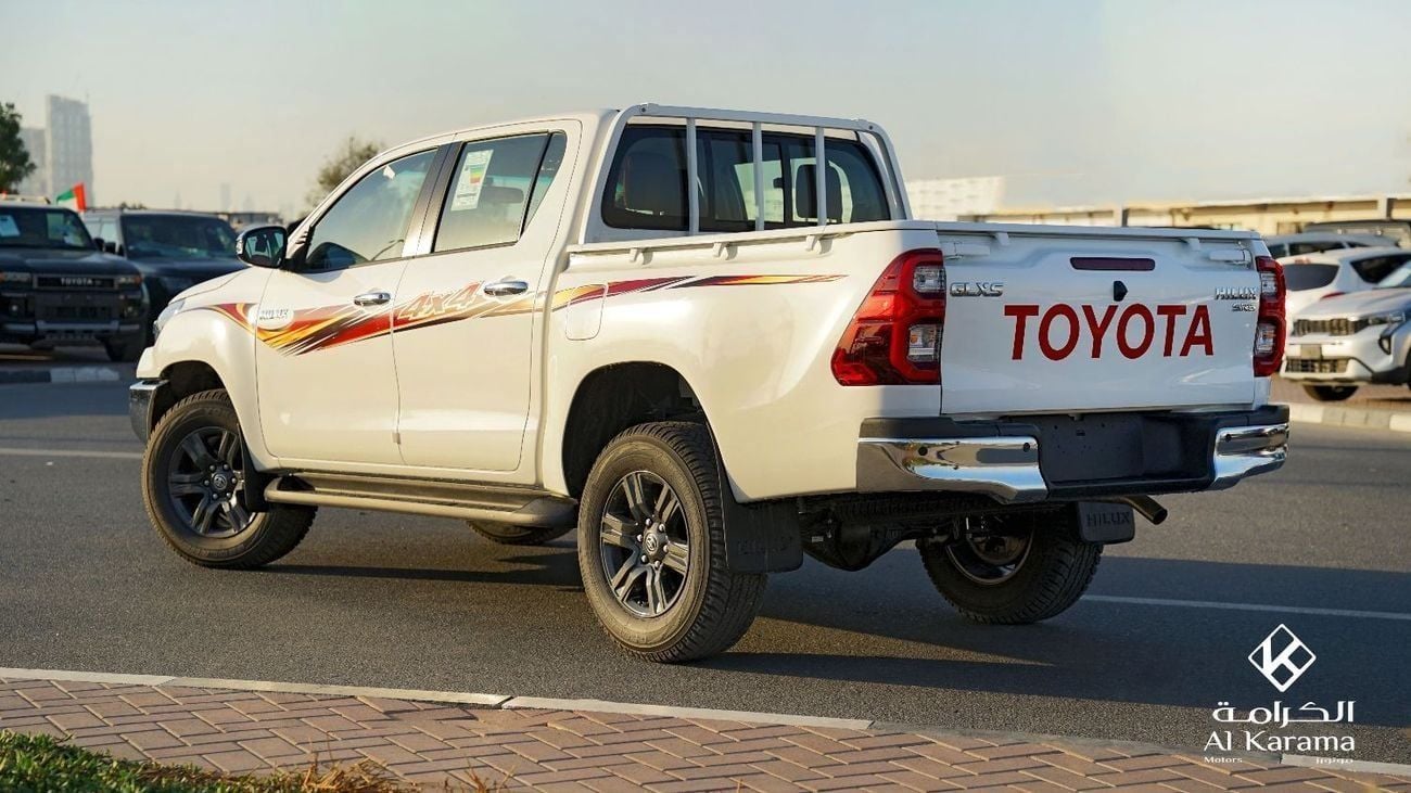 تويوتا هيلوكس GLX.S 2.4L | SR5 | Full Option | Rear Camera | Cruise Control | Diff Lock | GCC Specs