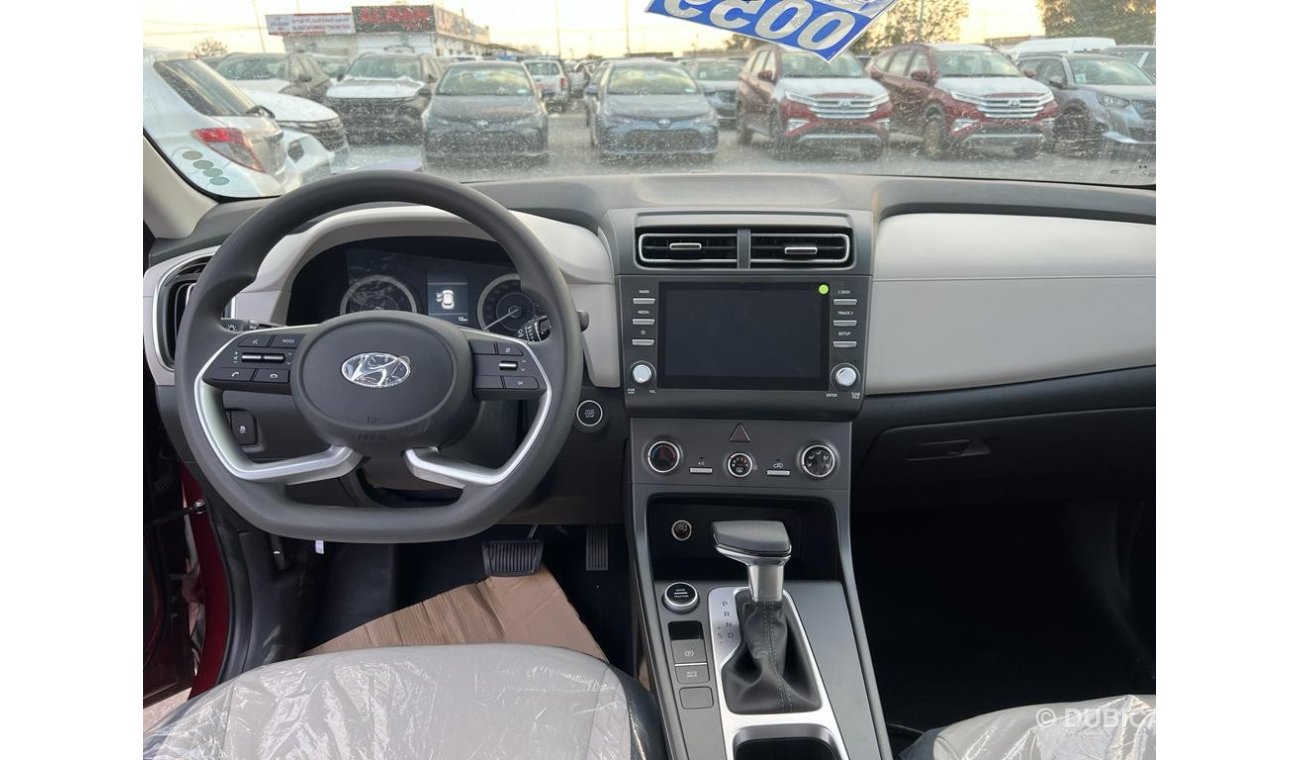 Hyundai Creta 1.5 L Panoramic roof  Big screen  Rear camera  Rims 17 Auto Hand break