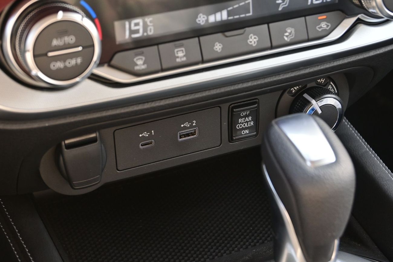 Nissan XTerra Platinum 2.5L 4WD Nissan X-Terra 2.5L Petrol, 4WD Model 2024 Color White