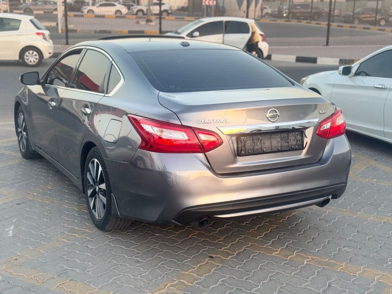 نيسان ألتيما SL 2.5L Full Option Sunroof