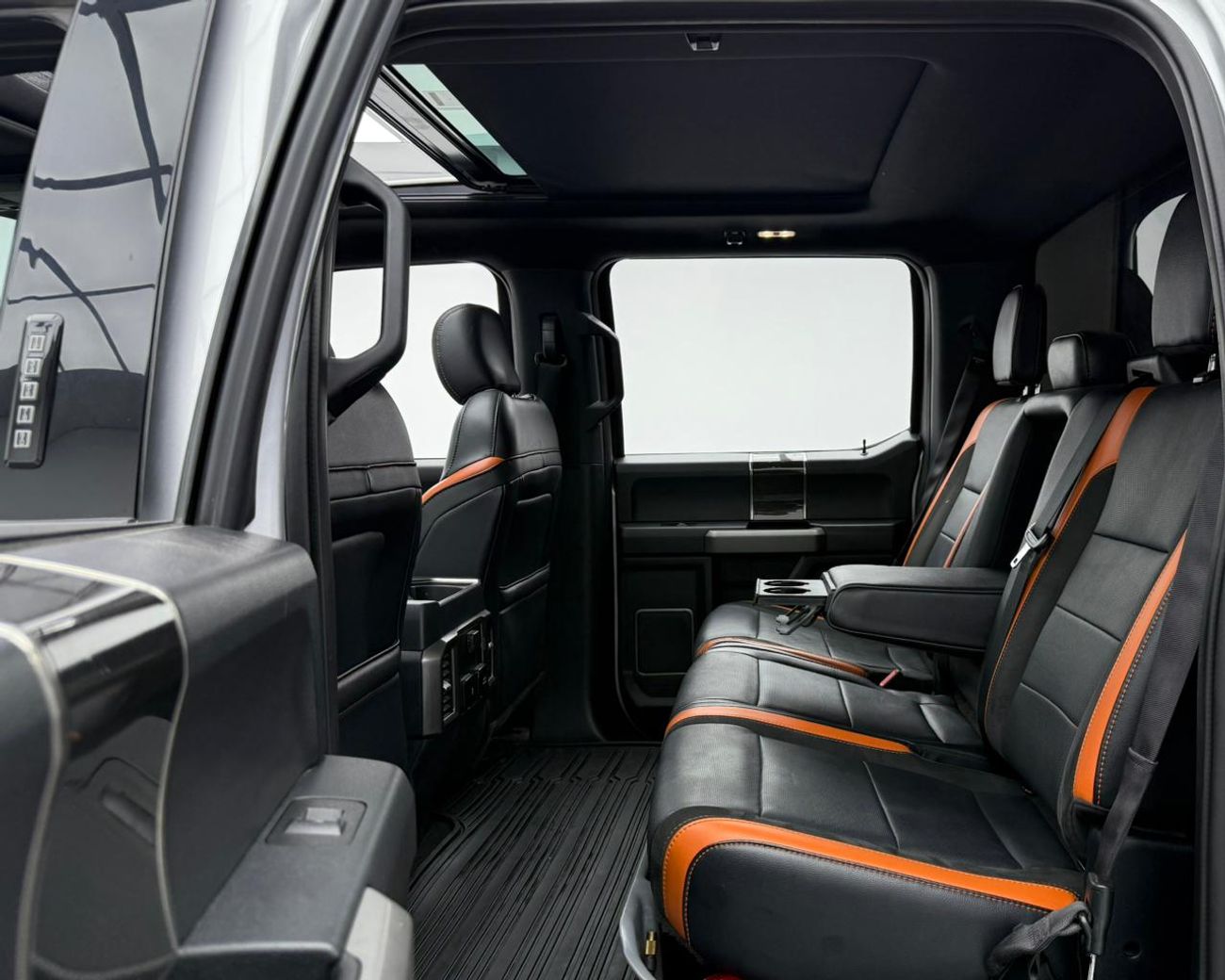 Ford F 150 Raptor 2018 Ford F-150 Raptor, 2027 Ford Warranty, 2026 Ford Service Pack, Full Ford Service History, GCC