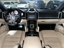 Porsche Cayenne Turbo S 4.8L (570 HP) 2016 | CARBON CERAMIC BRAKES (PCCB) | CARBON INTERIOR PACKAGE | SUNROOF