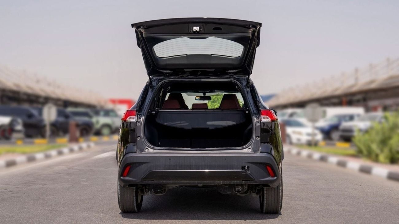 تويوتا كورولا كروس TOYOTA COROLLA CROSS 1.8P HEV AT MY2023