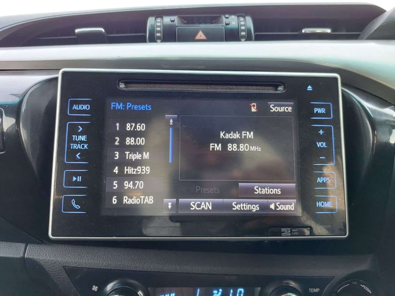 Toyota Hilux TOYOTA HILUX PICK UP RHD 2019 MODEL 2.8 L DIESEL AUTOMATIC(PM21706)