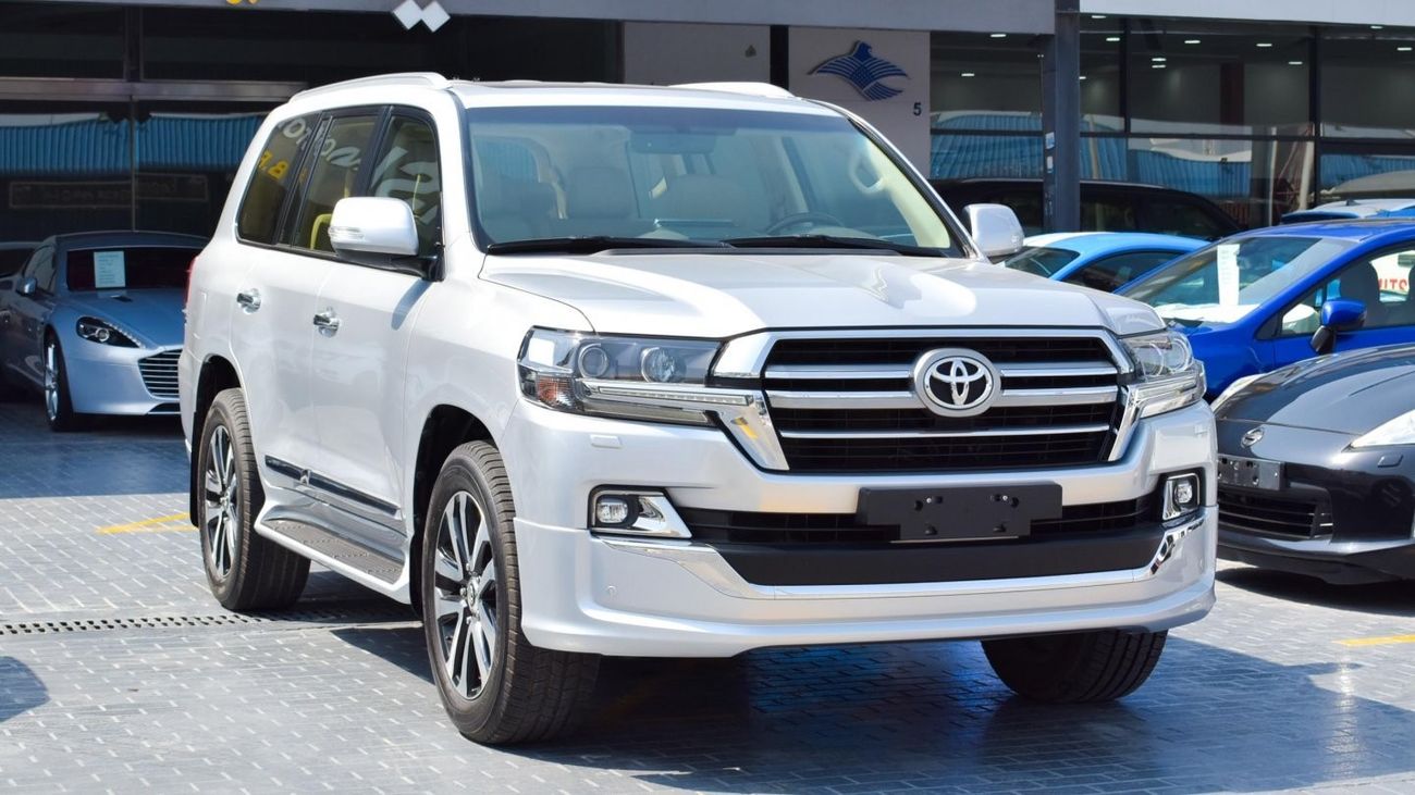 Toyota Land Cruiser GXR Grand Touring V8