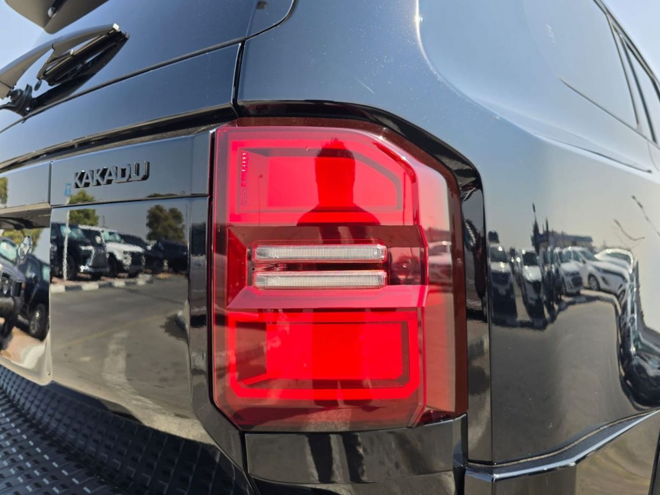 تويوتا لاند كروزر TOYOTA LAND CRUISER PRADO BRAND NEW SUV RHD 2025 MODEL 2.8 L DIESEL AUTOMATIC(PM13226)