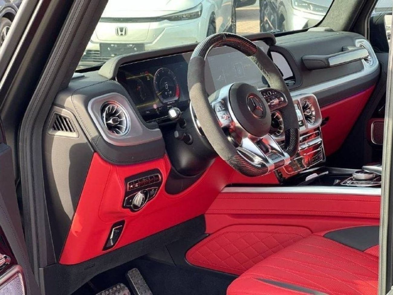 مرسيدس بنز G 63 AMG بريميوم + 4.0L V8 PTR A/T // 2022 // FULL OPTION WITH AMG KIT , 360 CAMERA // SPECIAL OFFER // BY FO