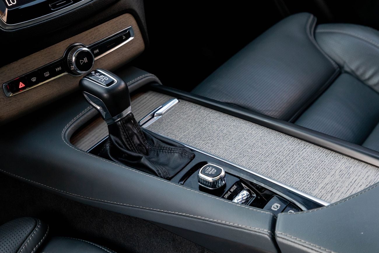 Volvo XC90 XC90 T6 R-Design | 2,350 P.M | 0% Downpayment | AMAZING CONDITION