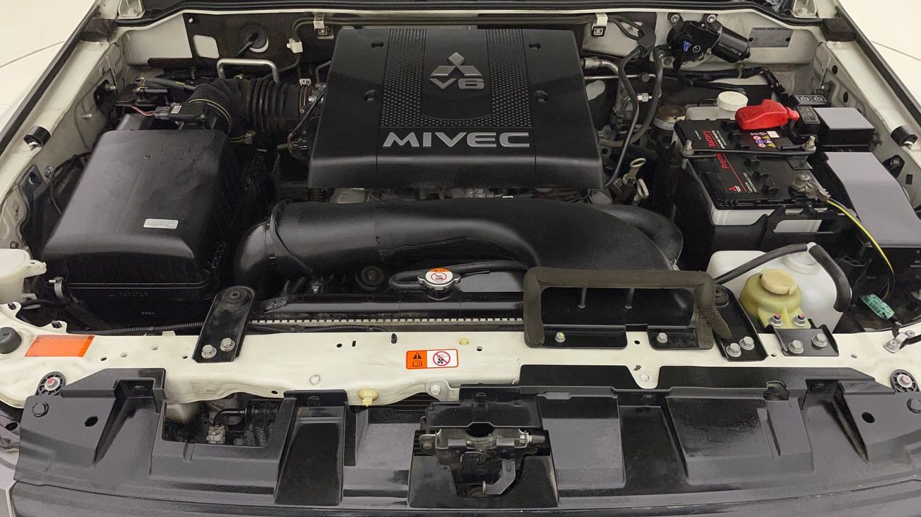 Mitsubishi Pajero GLS H/L SIGNATURE EDITION 3.8 | Zero Down Payment | Home Test Drive