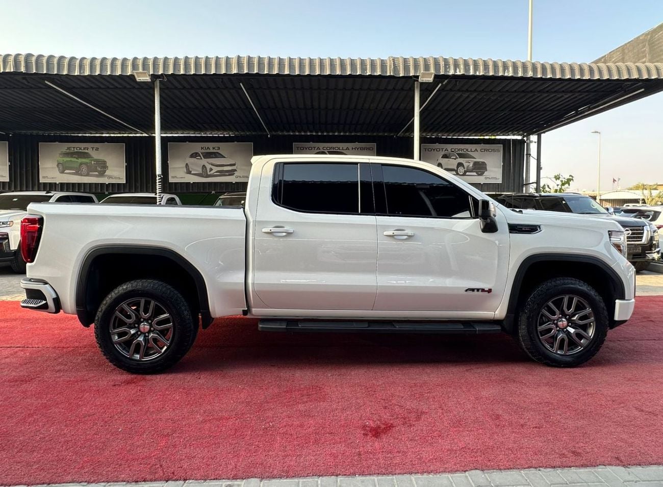 GMC Sierra 6.2L - V8 - 420 hp and 460 lb-ft torque