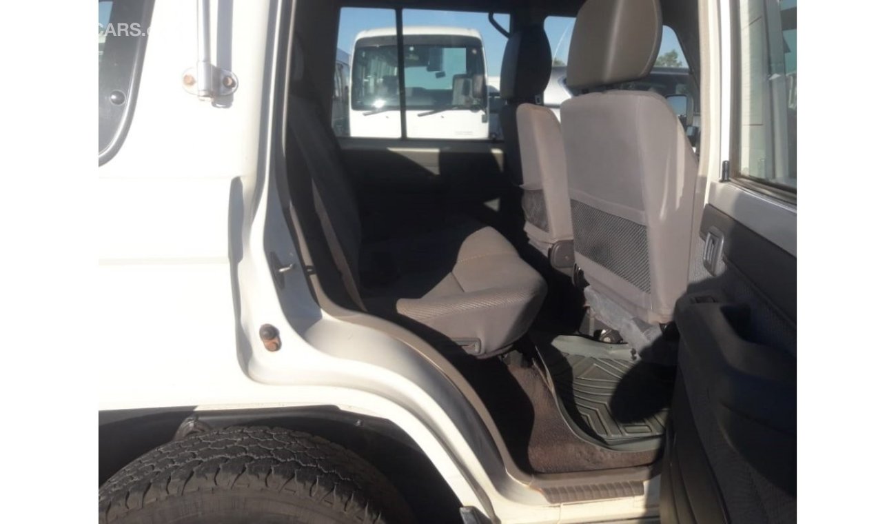 Toyota Land Cruiser 70 Toyota Land Cruiser Hard Top RIGHT HAND DRIVE (Stock no PM 767)