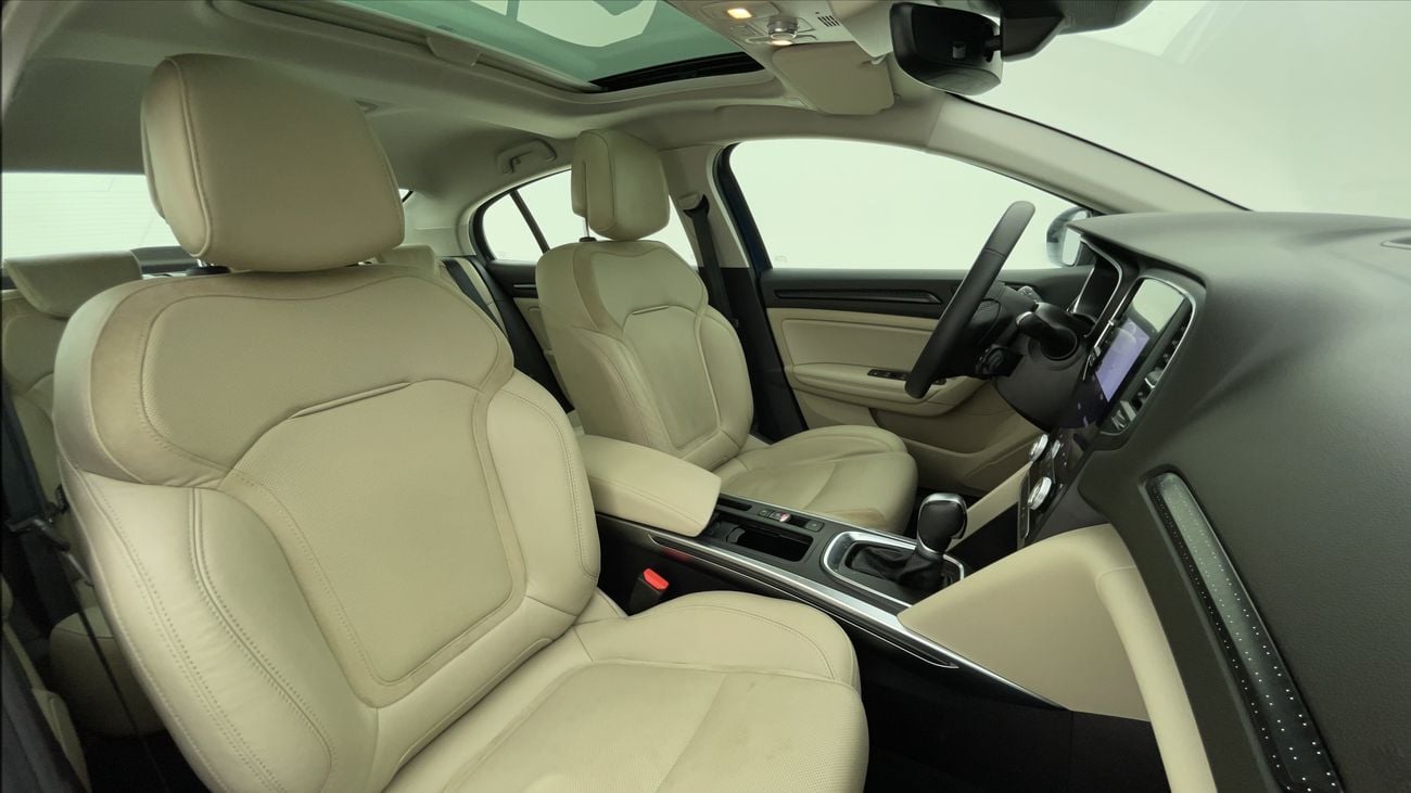 Renault Megane LE 1.6 | Zero Down Payment | Home Test Drive