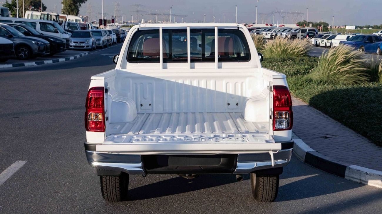 Toyota Hilux D/C 4WD Diesel DLX-E M/T | 2026 | For Local Registration +10%