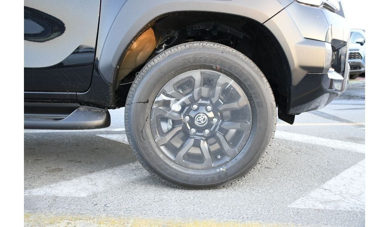 Toyota Hilux 4.0L Adventure V6 (Ready Stock )