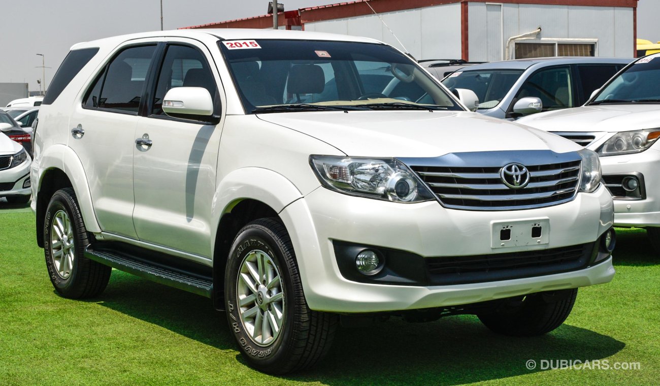 Toyota Fortuner SR5