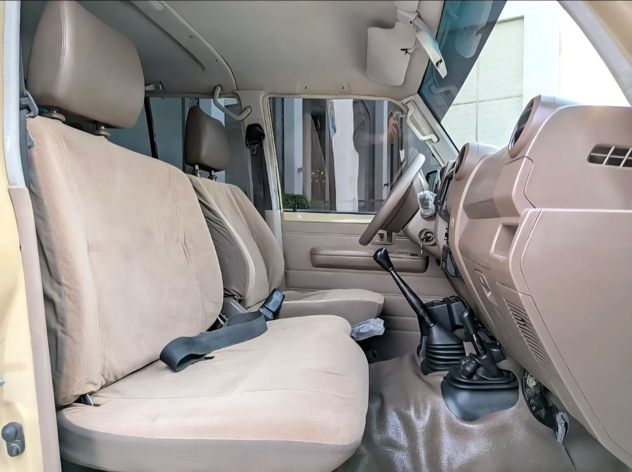 Toyota Land Cruiser Pick Up LHD Standard Double Cabin 4.5L V8 1VD-FTV Diesel Engine 4WD Manual Gear 5 Seats 4 Doors