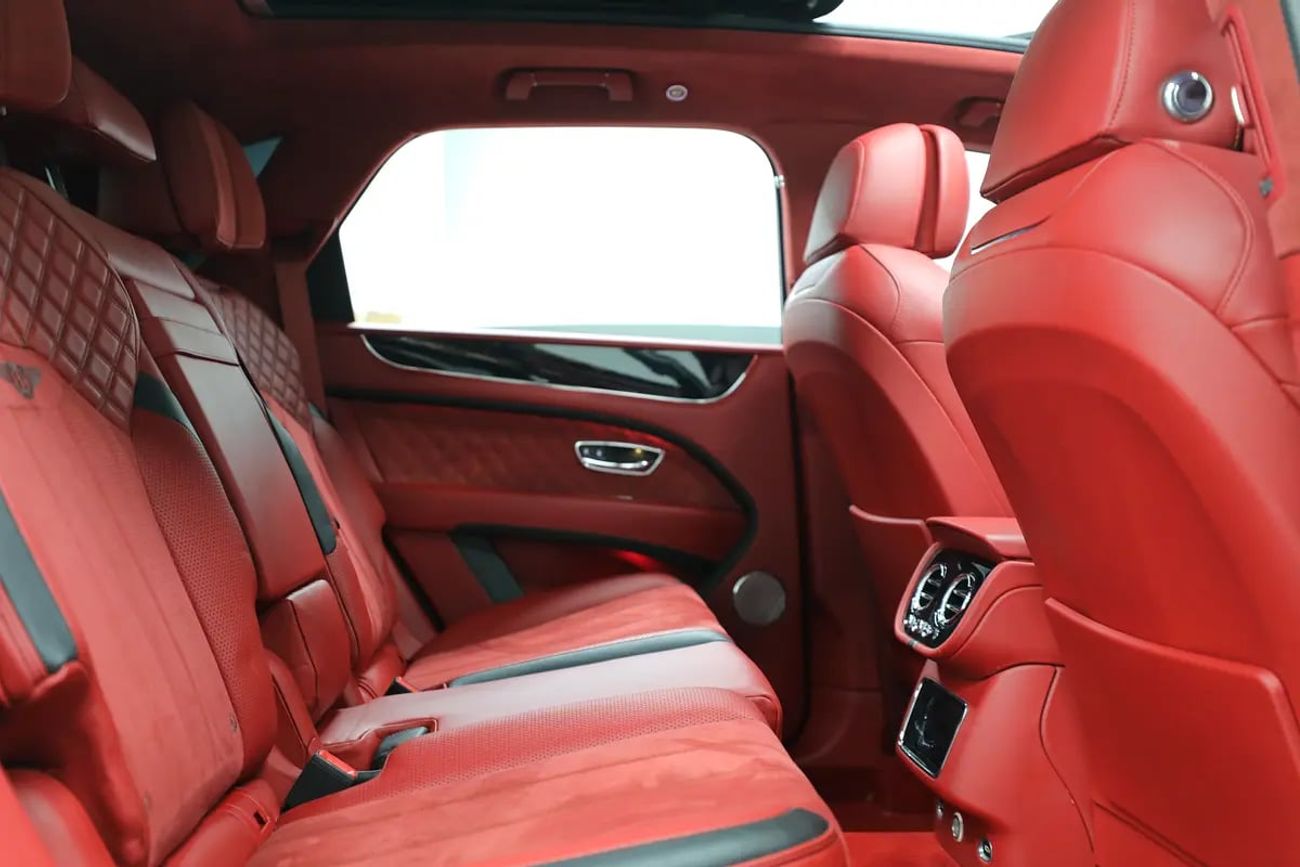 Bentley Bentayga Speed ! Perfect Condition | Service Contract + 3 Years Warranty | 100% Finance W12 Ref#C038111