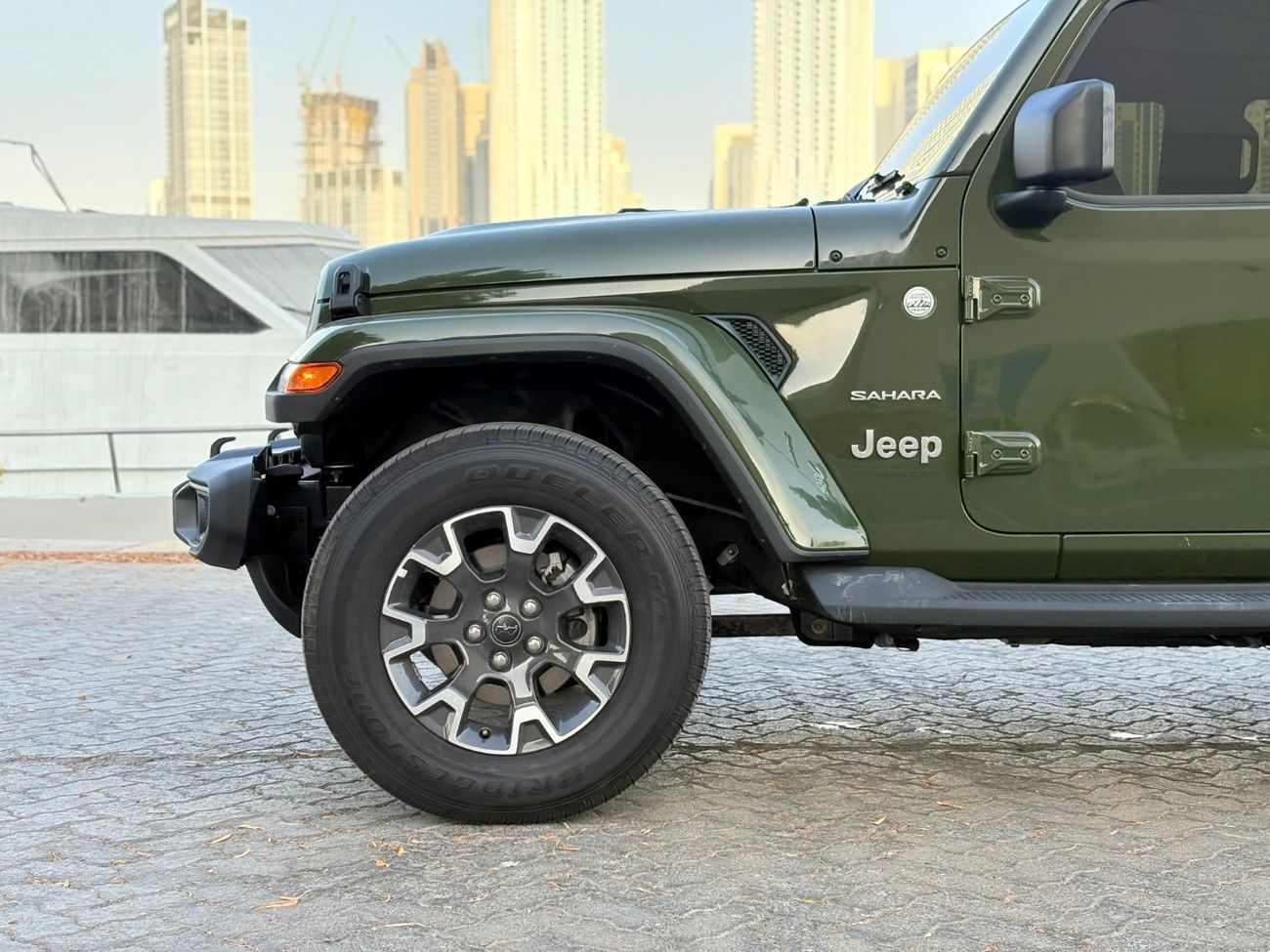 جيب رانجلر Unlimited Sahara 2.0L A/T