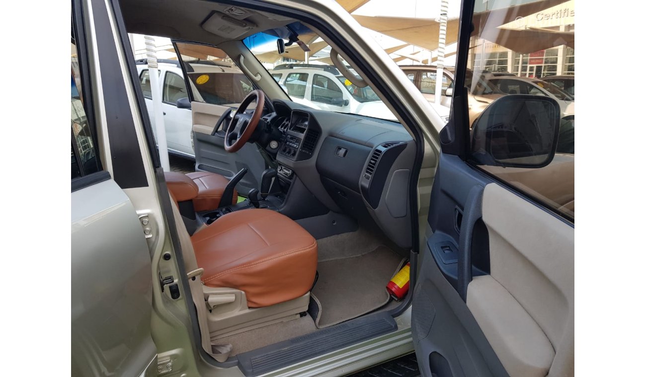 Mitsubishi Pajero Gulf excellent condition does not need any expenses