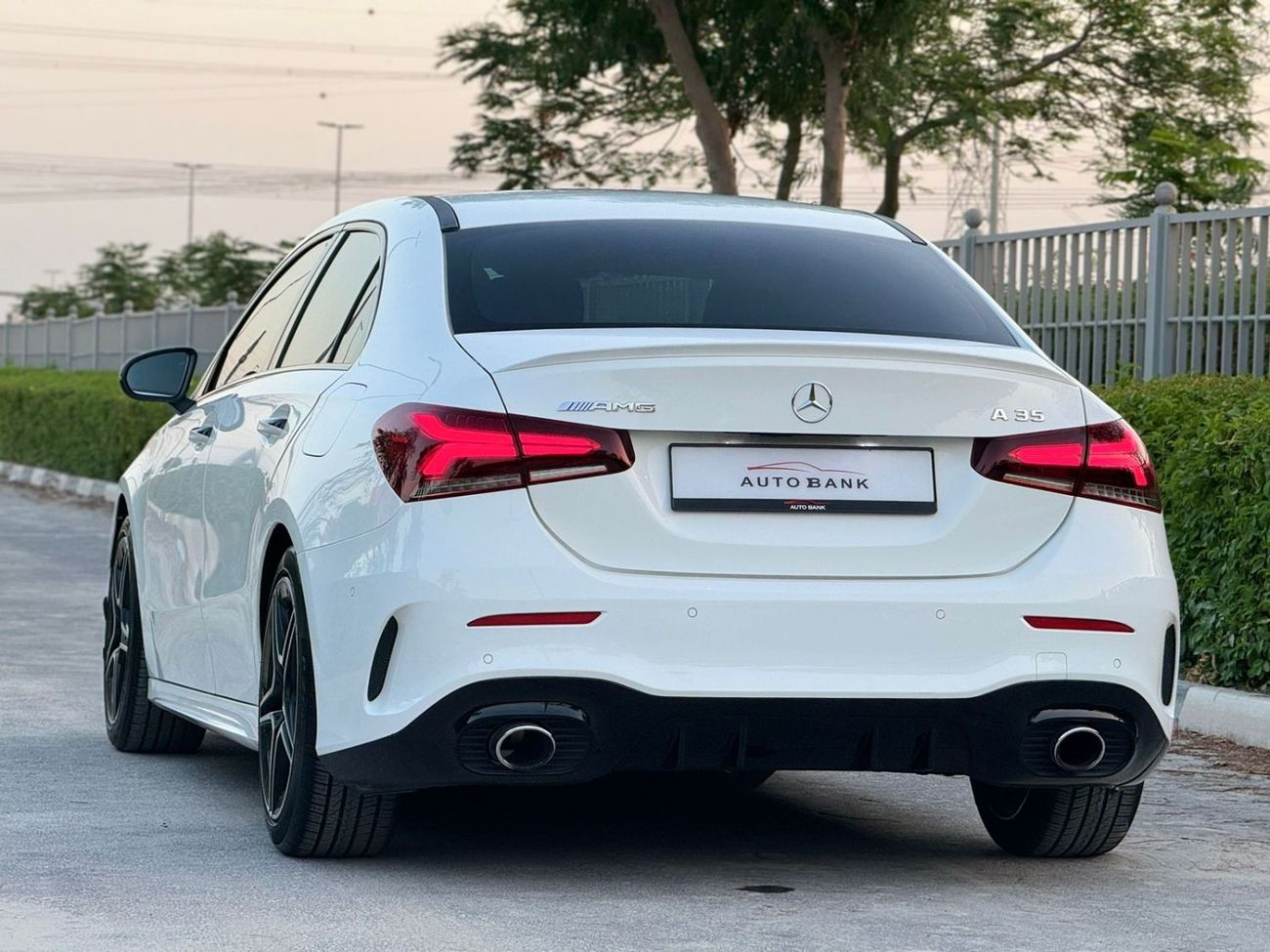 Mercedes-Benz A 35 AMG MERCEDES_BENZ.A_CLASS .AMG A 35