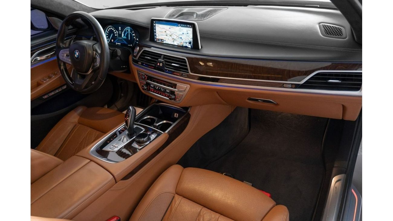 BMW 750Li Luxury Plus 2017 BMW 750Li 4.4L V8 / Full BMW Service History & BMW Service Contract