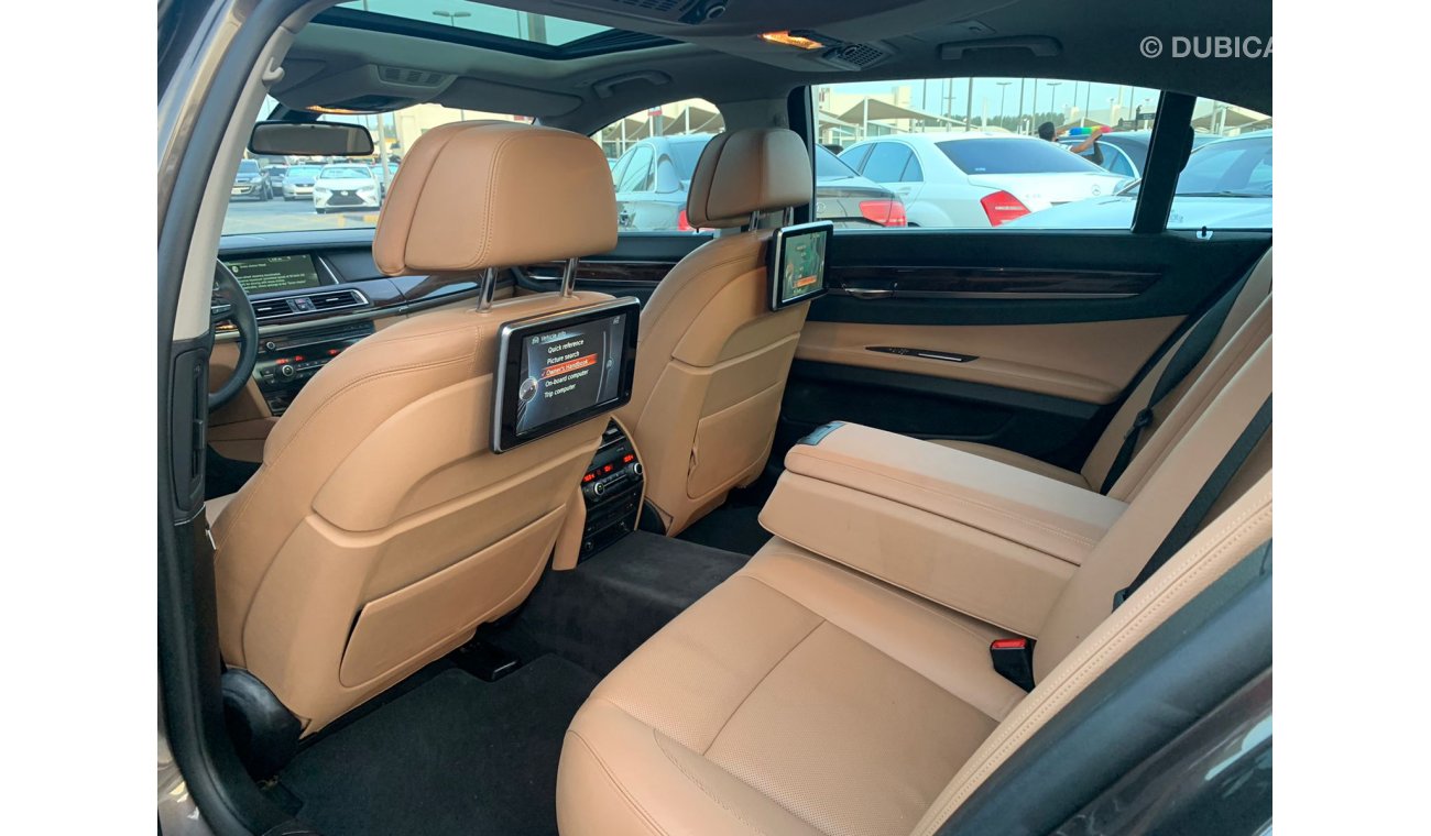 BMW 740Li BMW 740 Li_2013_GCC_Excellent_Condihion _Full option