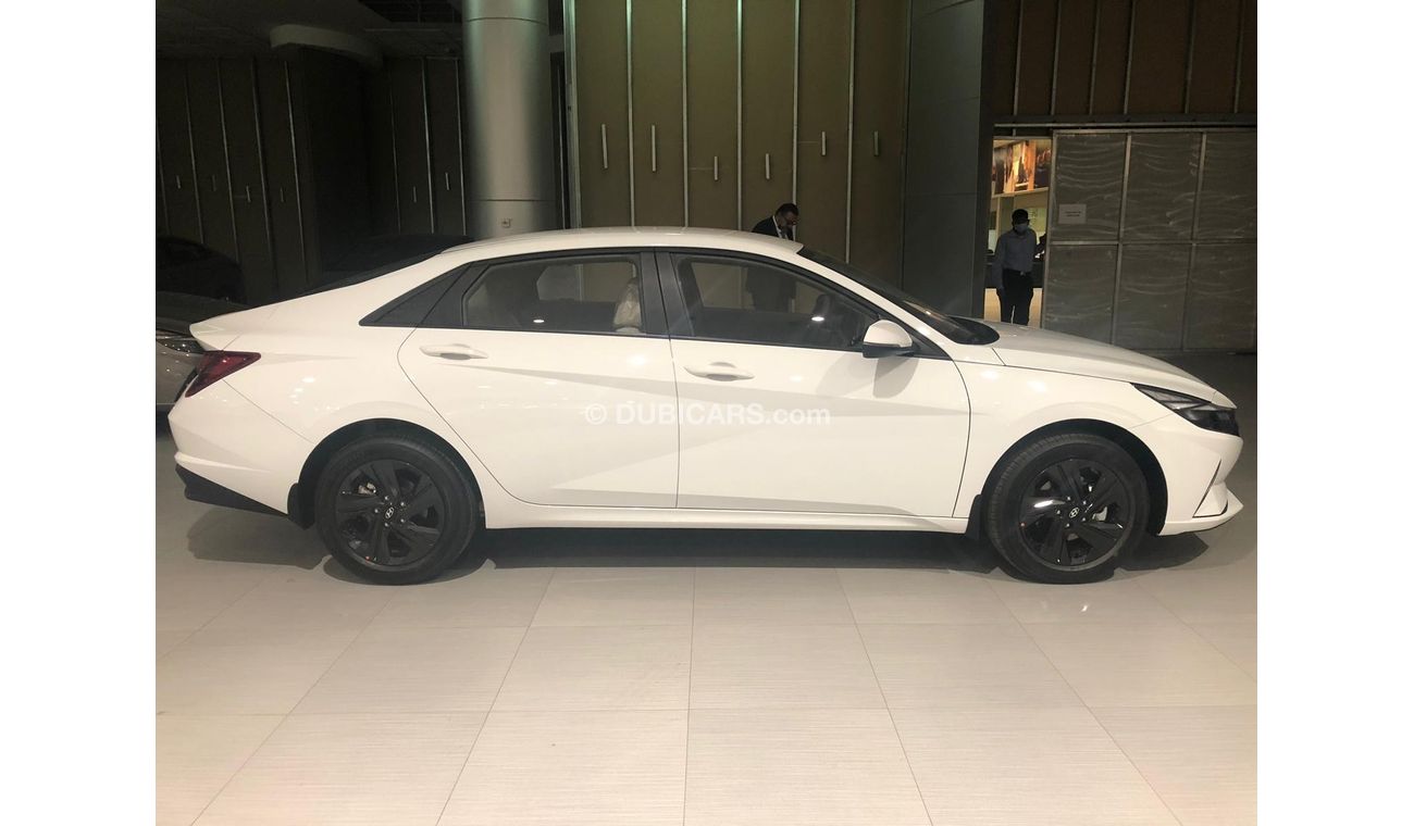 Hyundai Elantra 2.0 L basic option