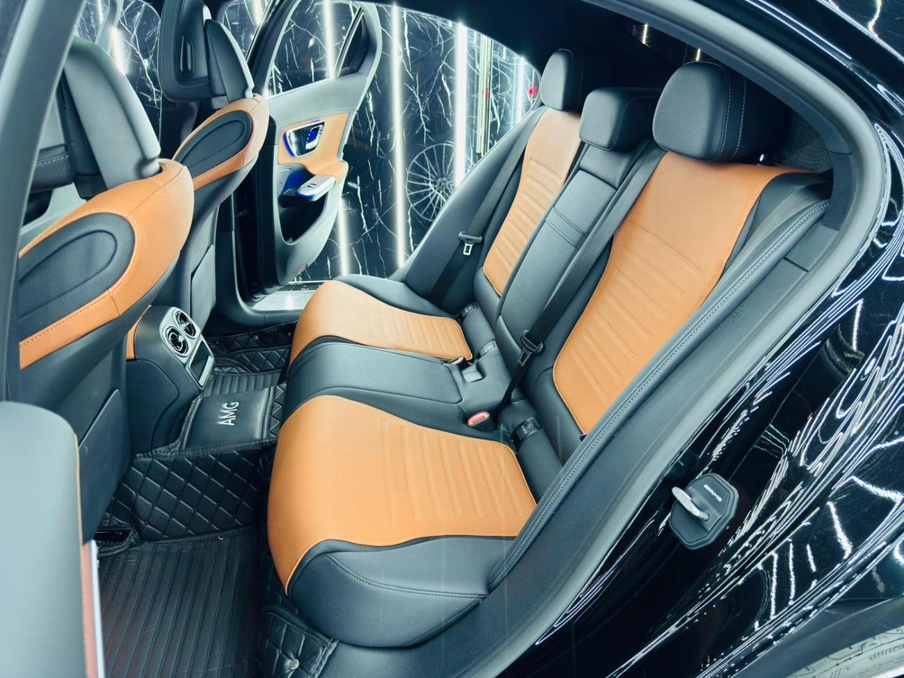 Mercedes-Benz C 200 2025 Mercedes Benz C200 AMG, Dec 2029 Mercedes Warranty, Very Low Kms, Excellent Condition, GCC