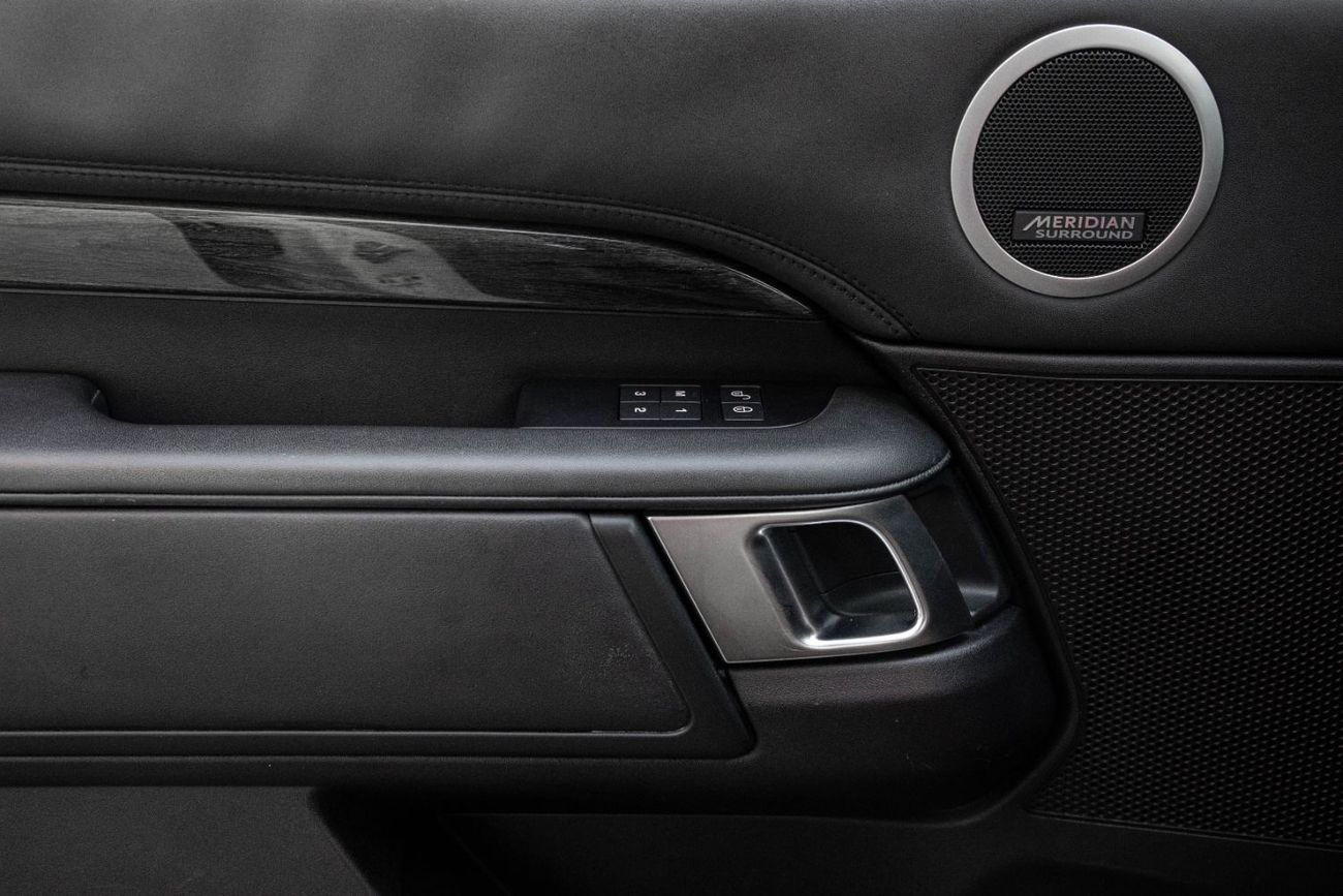 لاند روفر دسكفري HSE Lux | 2,252 P.M  | 0% Downpayment | Warranty!