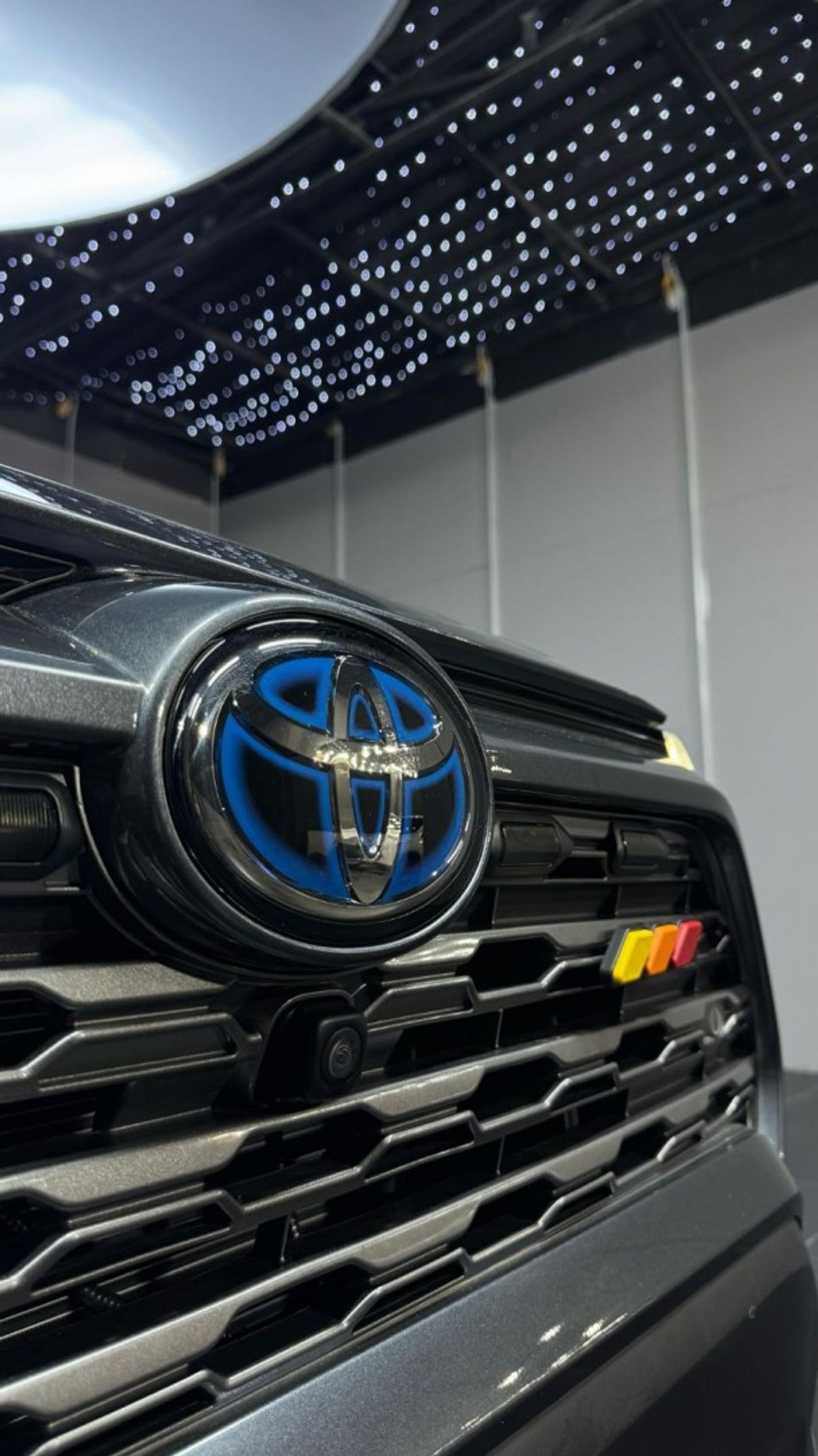 تويوتا راف ٤ HYBRID ,RIGHT HAND DRIVE FULL OPTION SUNROOF