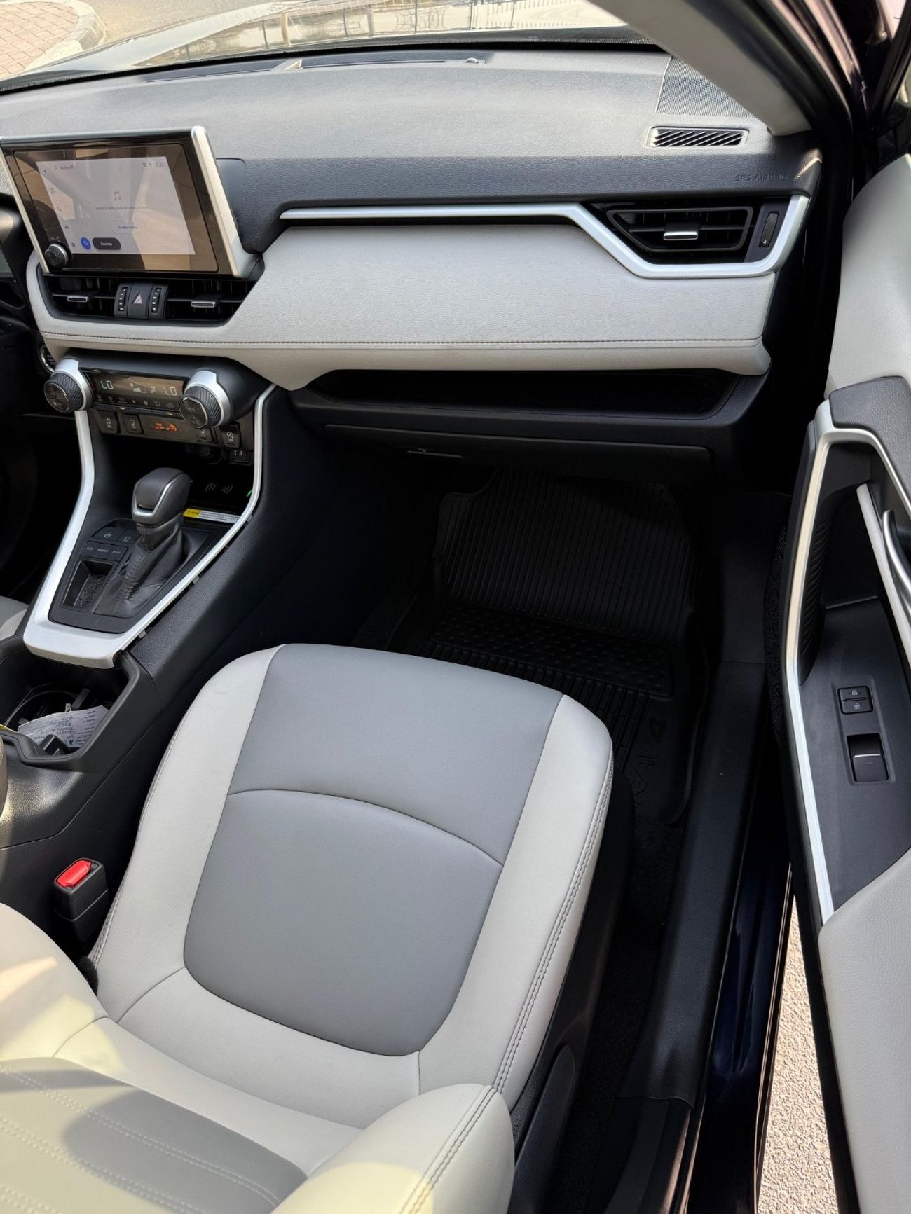 Toyota RAV4 XLE Premium 2.5 Full Option 2025