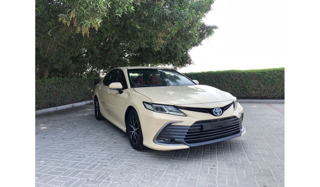 Toyota Camry LE Hybrid 2.5L (TAKCI)