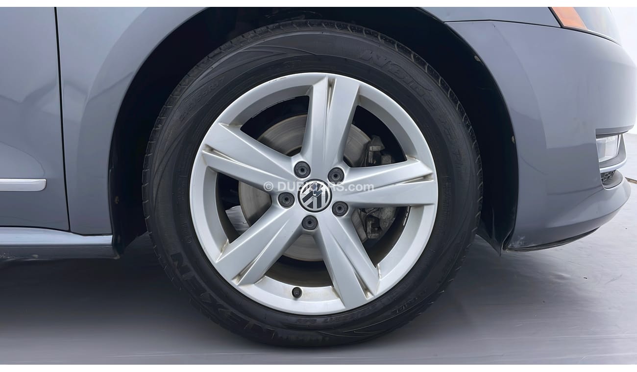 فولكس واجن باسات R LINE 2.5 | +مع الضمان | كمان تم فحص ١٥٠