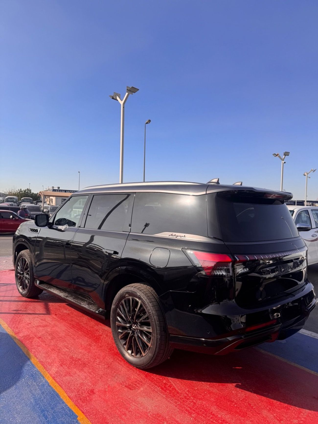 إنفينيتي QX80 Autograph Captain Chairs 3.5L