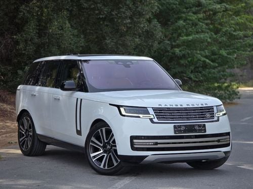 Land Rover Range Rover SE P400 3.0L RANGE ROVER SE 2023 GCC // FULL OPITION // PERFECT CONDITION // LOW MILEAGE