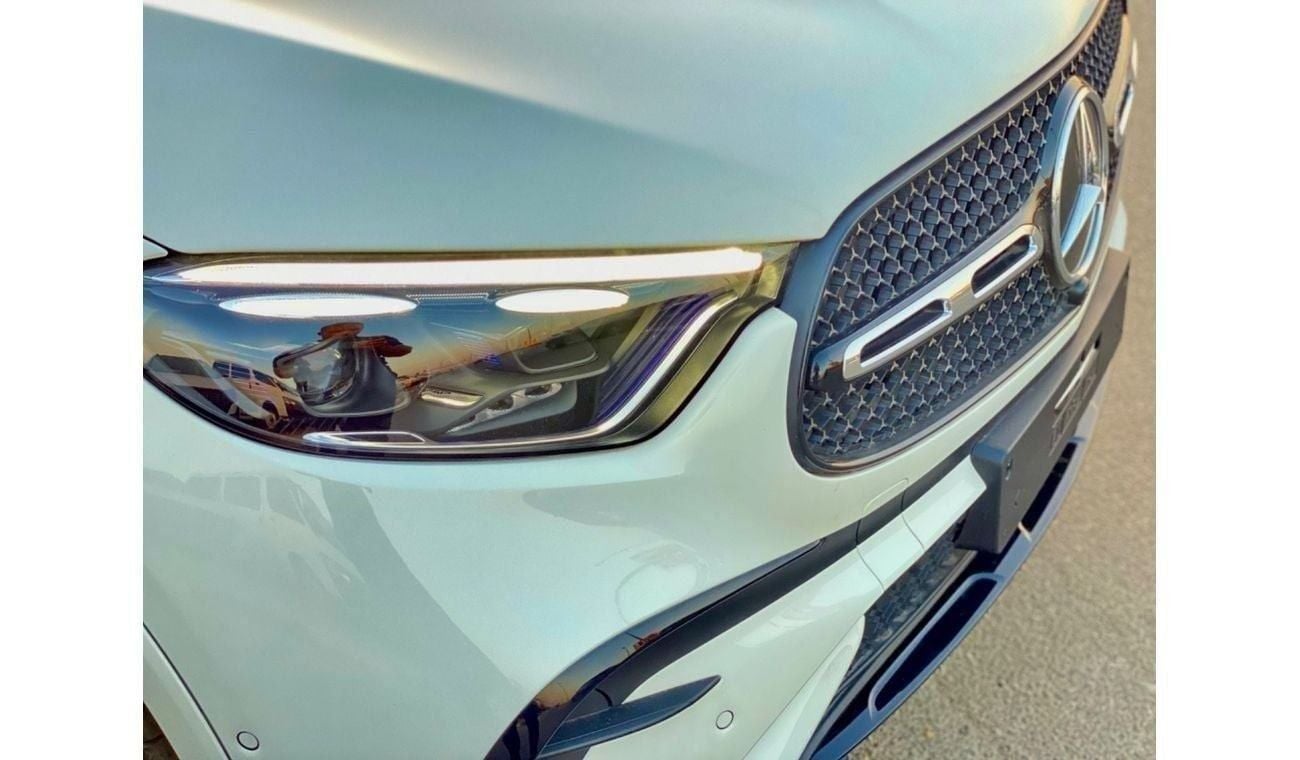 Mercedes-Benz GLC Coupe 200 black  Night package Brand New