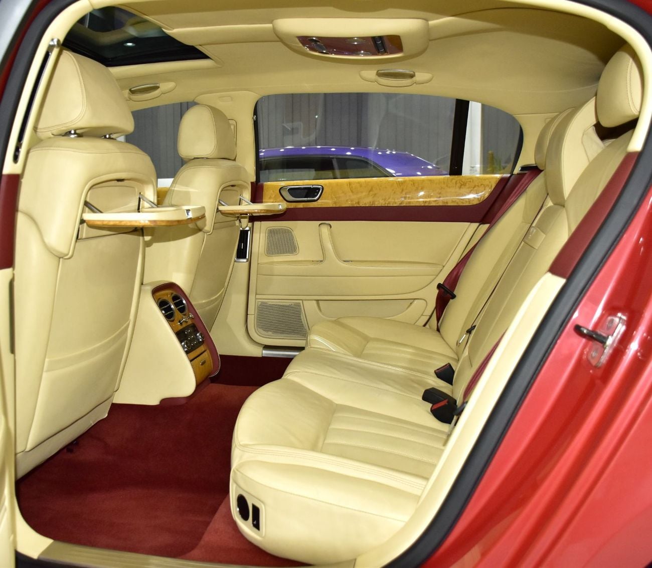 بنتلي فلاينج سبور EXCELLENT DEAL for our Bentley Flying Spur V12 ( 2007 Model ) in Orange Color GCC Specs