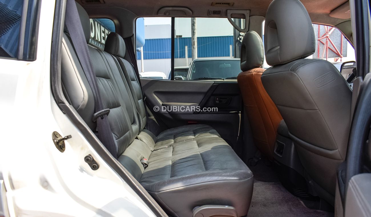 Mitsubishi Pajero GLS V6