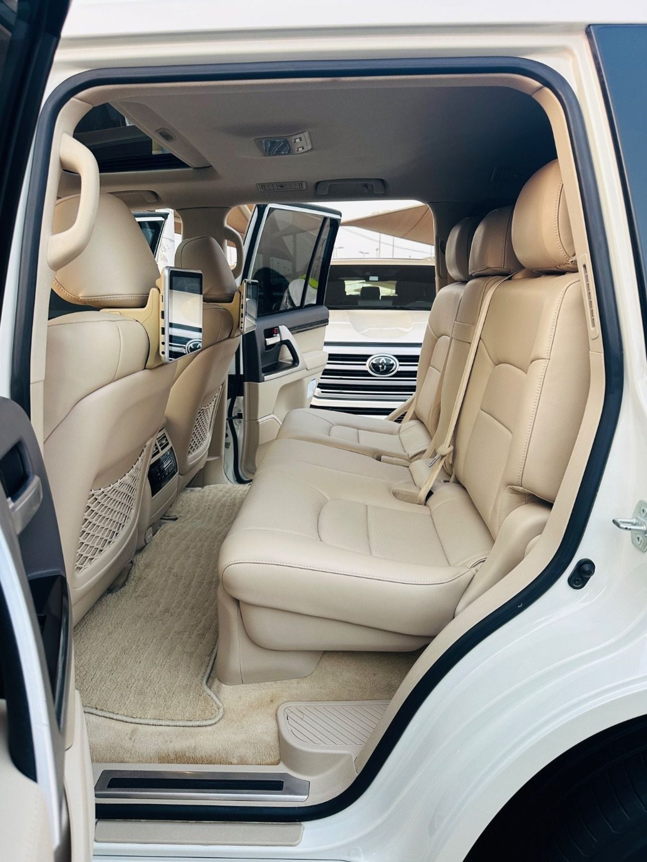 Toyota Land Cruiser VXR