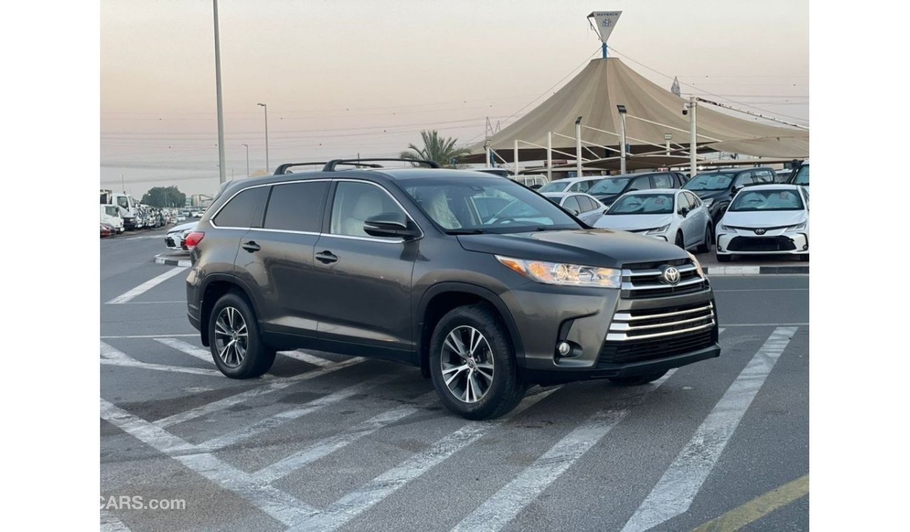 Toyota Highlander “Offer”2019 Toyota Highlander LE 4x4 AWD - Auto Trunk and Electric Seat - MidOption+ 7 Seater - UAE