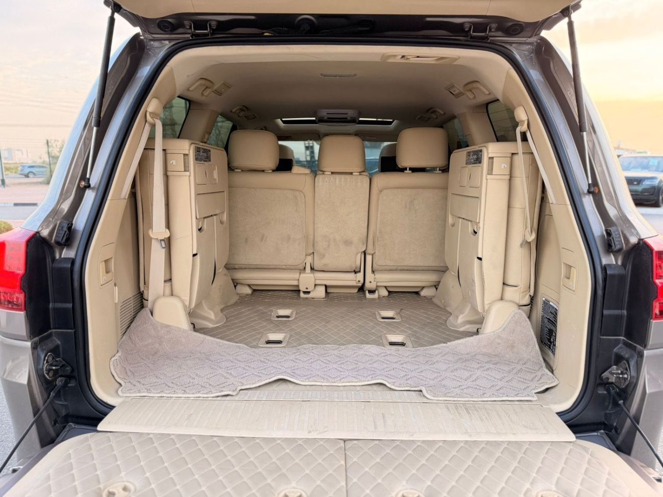 تويوتا لاند كروزر GXR 4.6L