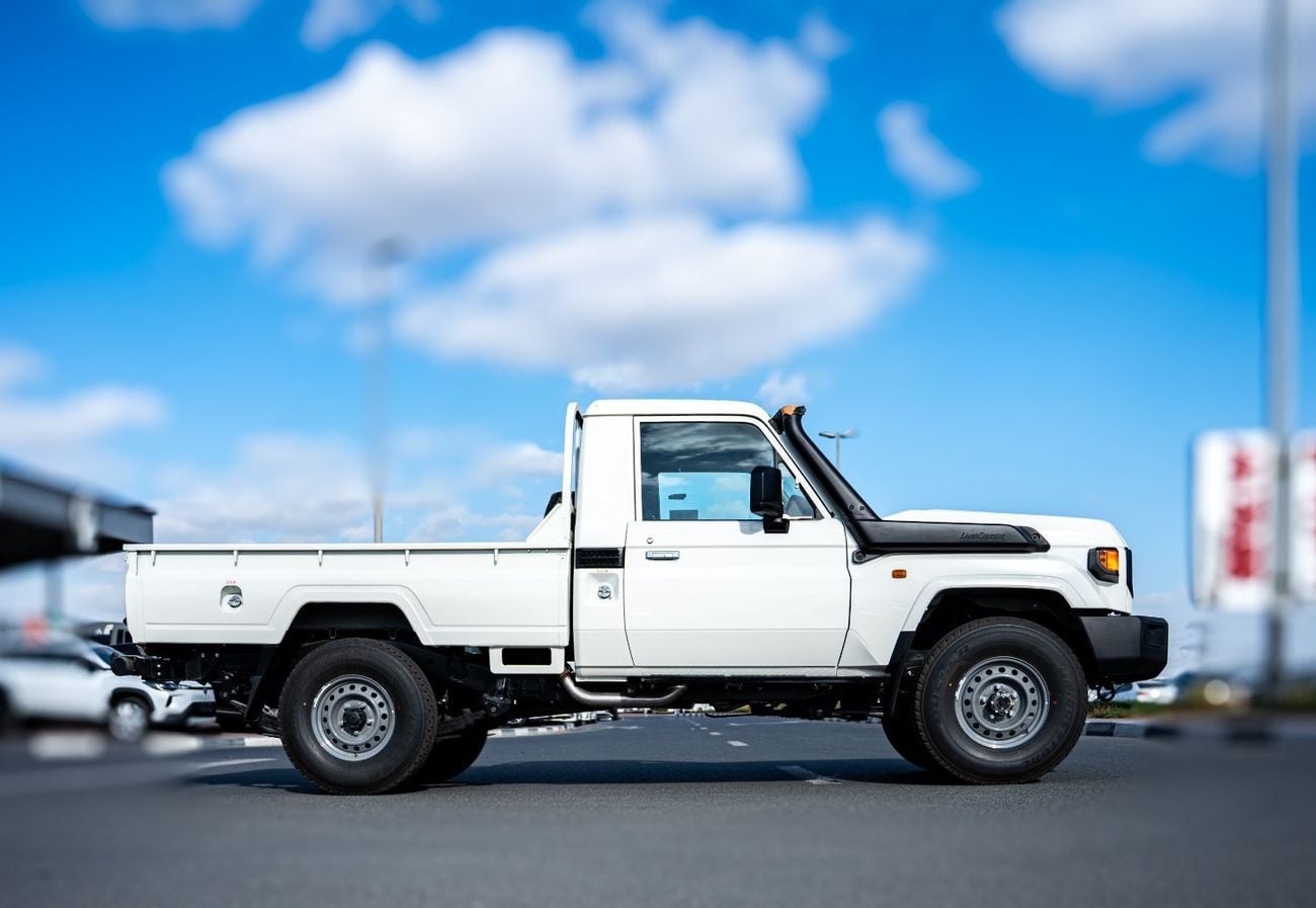 Toyota Land Cruiser Pick Up Toyota Land Cruiser LC79 Pickup 2.8L Diesel