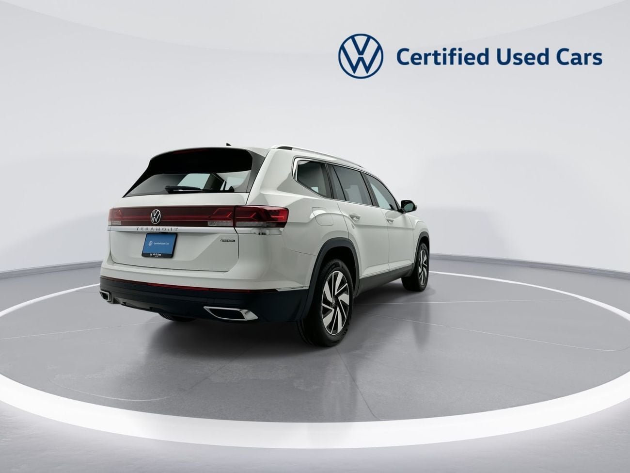 Volkswagen Teramont R-Line 3.6L R-Line 2L (Ref#40231) / 30,100 AED SAVINGS from New Car