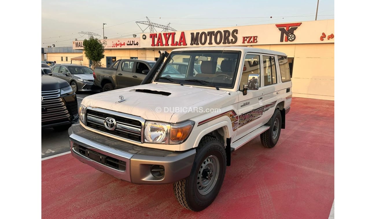 Toyota Land Cruiser 70 TOYOTA LANDCRUISER 4.5 L HARDTOP WHITE 2023