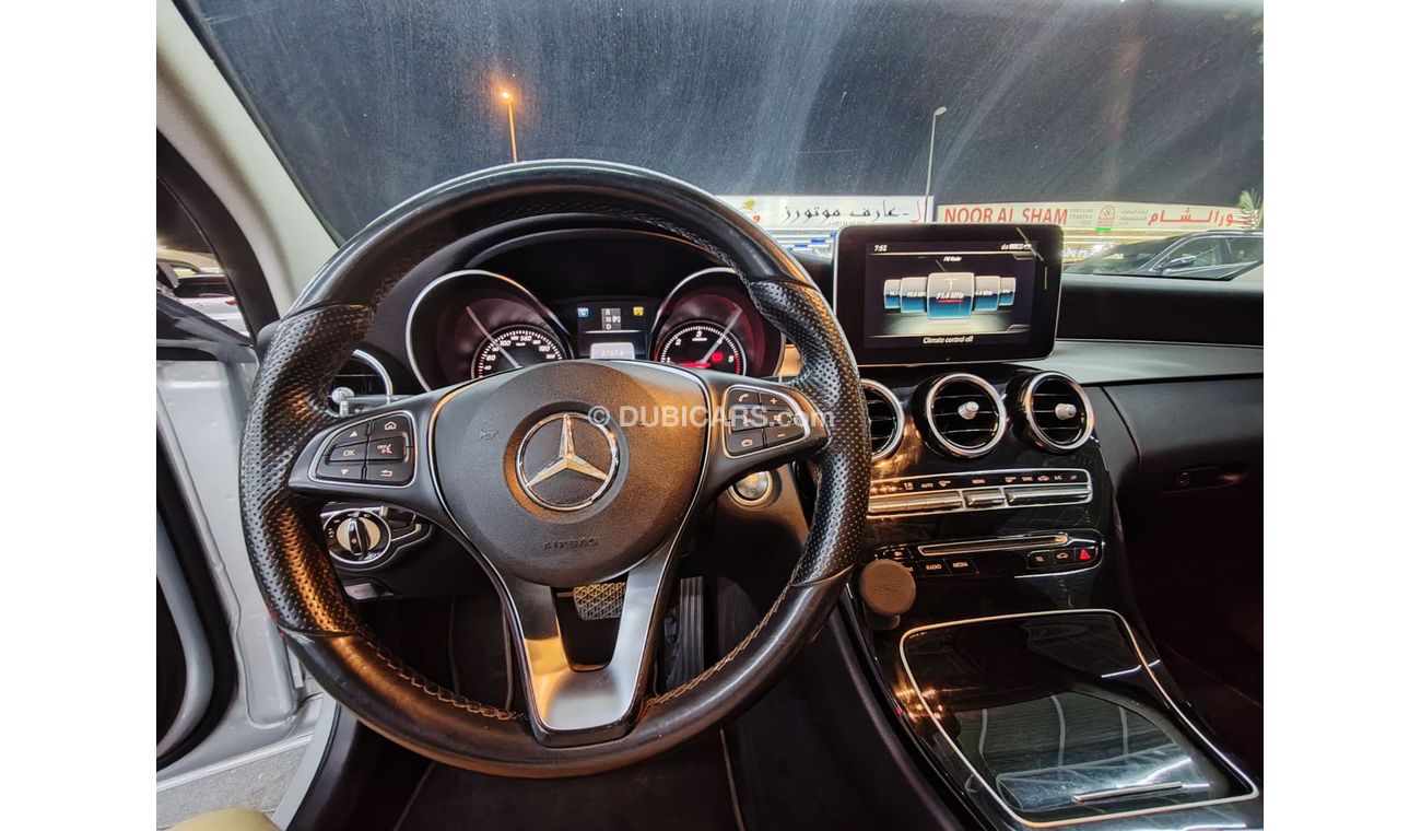 Mercedes-Benz 220 diesel