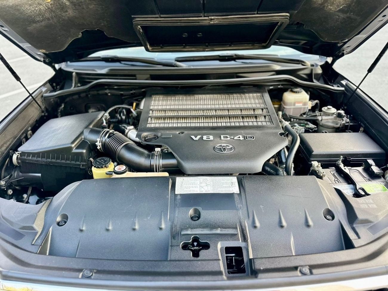 Toyota Land Cruiser GXR