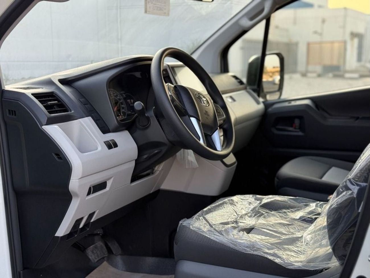 Toyota Hiace 2026 Model Toyota Hiace DX 13-Seater 3.5L V6 Petrol A/T (3-Point Seatbelts) For Local